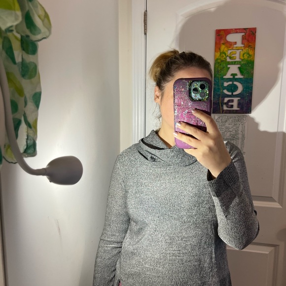 GRAY BLACK WHITE KNIT SWEATER COWL NECK SHORT SEE MEASUREMENTS SO CUTE SLINKY M - Picture 9 of 10